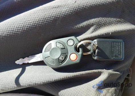 2010 Ford Escape Xlt from USA, damaged, VIN 1FMCU0DG9AKD39351